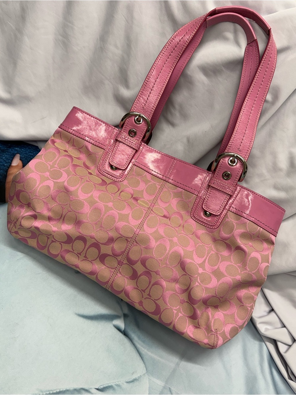 (new+tag) Coach SoHo Pleated Pink Signature Jacquard Tote w/ Leather Patent Trim - Picture 10 of 11